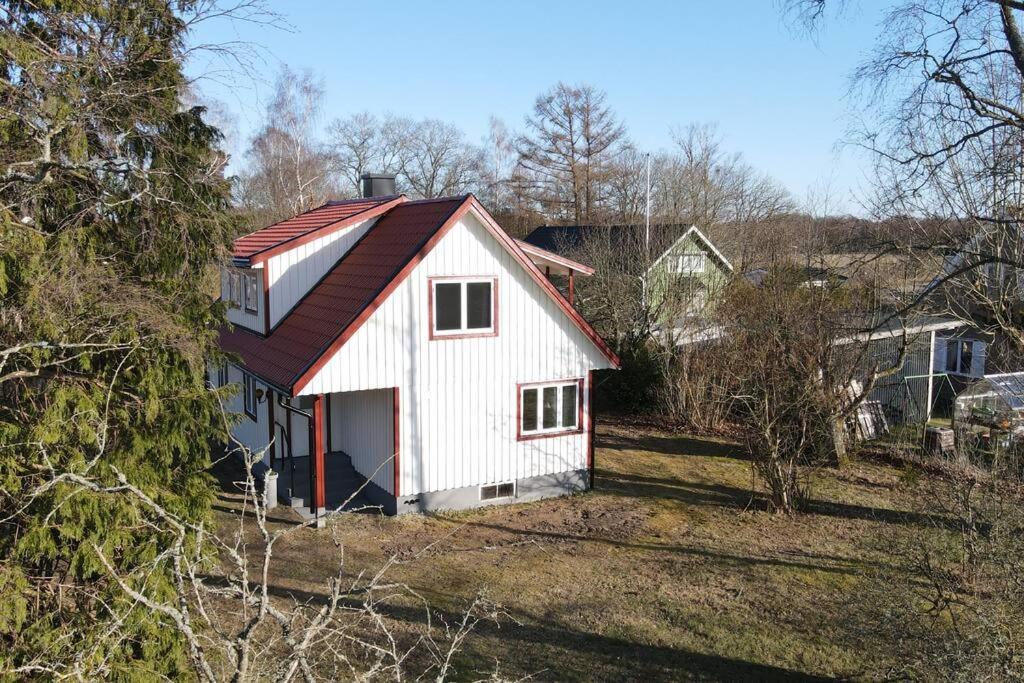 Lantlig Villa I Ljungbyhed Zewnętrze zdjęcie